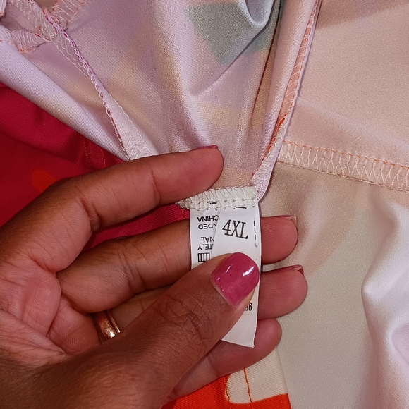 Women Fashion Graphic Printed Plus Size Ruffled Dress - Picture 10 of 11